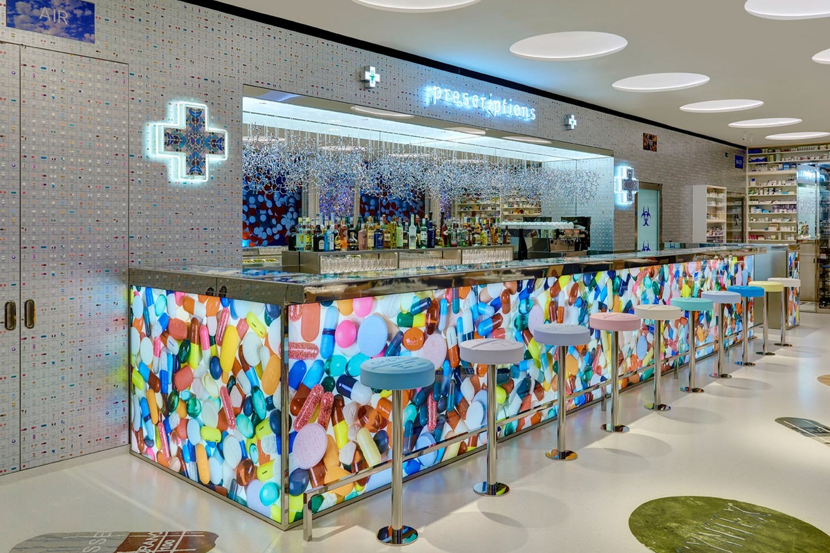 The bar at Pharmacy2.